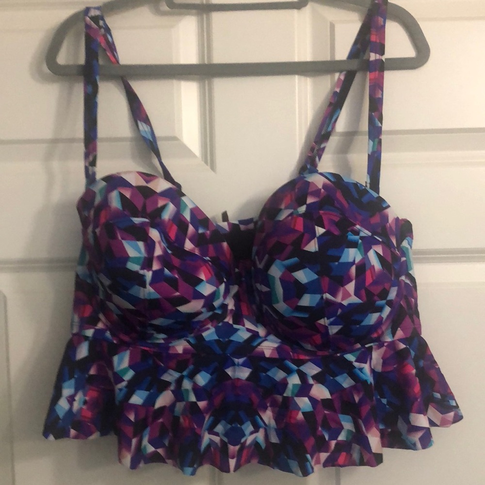 Torrid swim top with ruffle.  Geometric design.  Size 5